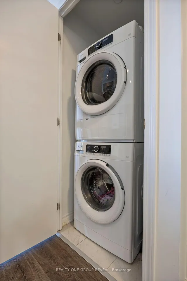 Additional image 25 of 1 Falaise Rd Unit 313