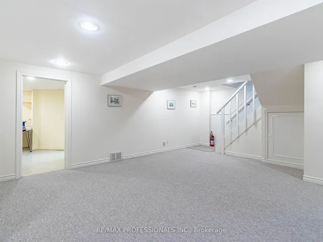 Additional image 27 of 17 Duncairn Dr