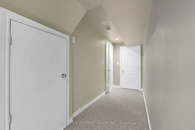 Additional image 37 of 12 Marina Point Cres