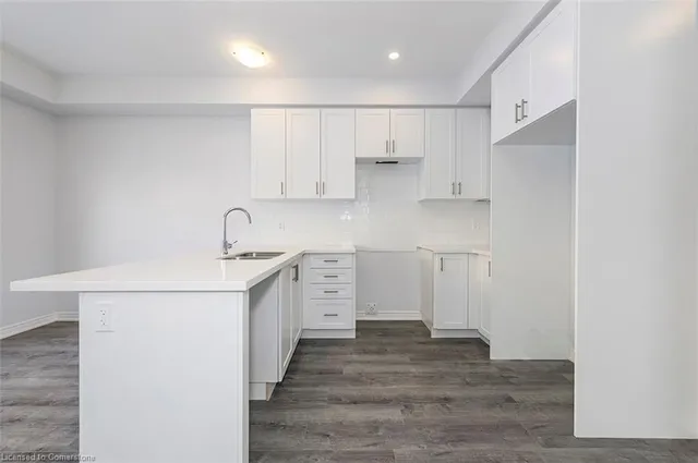 Additional image 8 of 205 Thames Way Unit 22