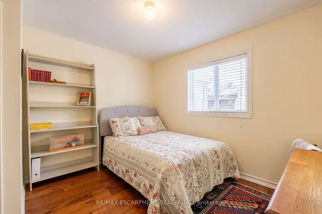 Additional image 22 of 136 Glenariff Dr