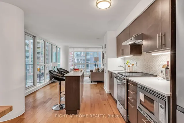 Additional image 9 of 320 Richmond St Unit 305