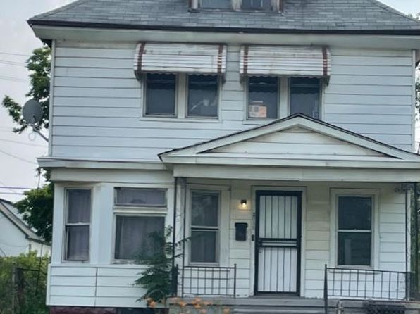 3015 Van Dyke St, Detroit, MI 48214