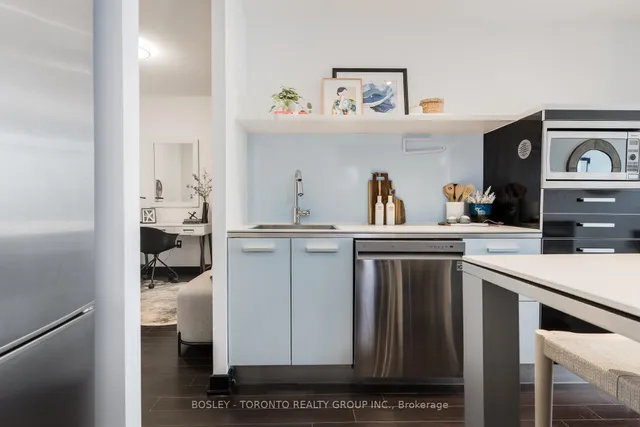 Additional image 14 of 38 Dan Leckie Way Unit 3011