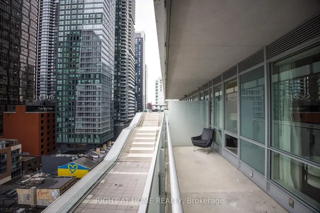 Additional image 22 of 80 John St Unit 1101