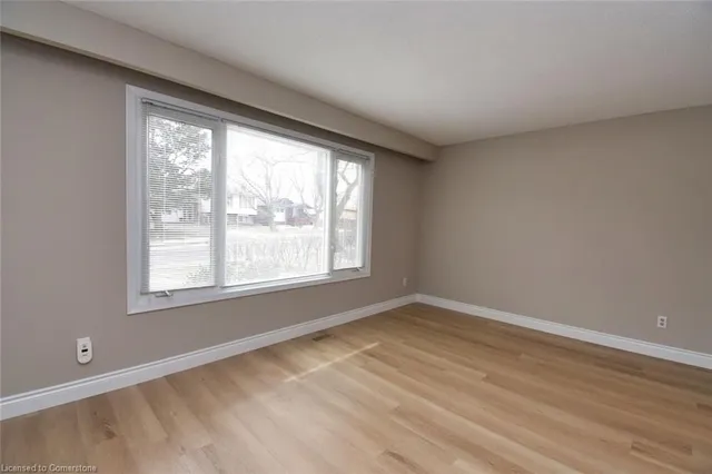 Additional image 6 of 127 Britten Close