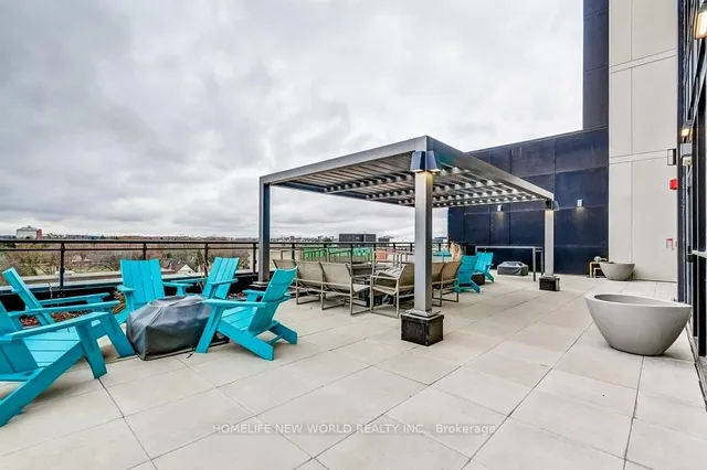 Additional image 33 of 60 Charles St Unit 1802