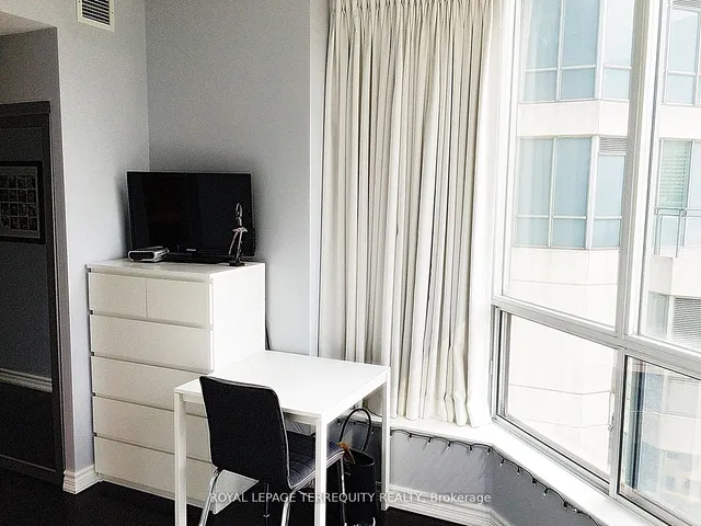 Additional image 16 of 228 Queens Quay Unit 1202