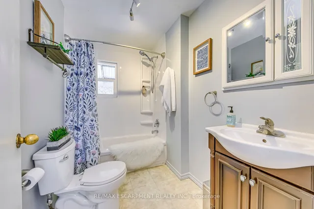 Additional image 17 of 68 East 35th St