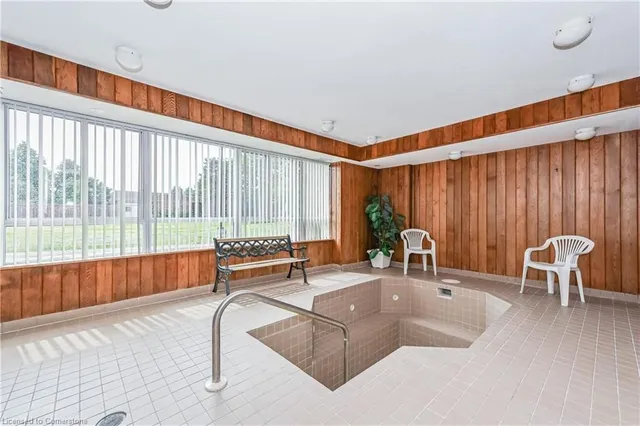 Additional image 26 of 65 Highland Cres Unit 806