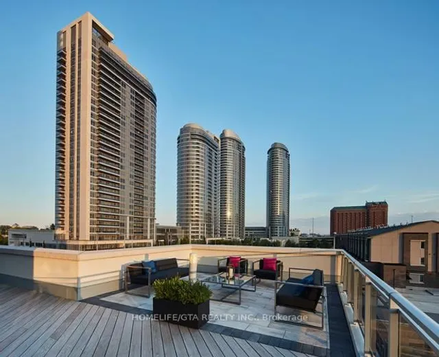 Additional image 22 of 275 Village Green Sq Unit 3318