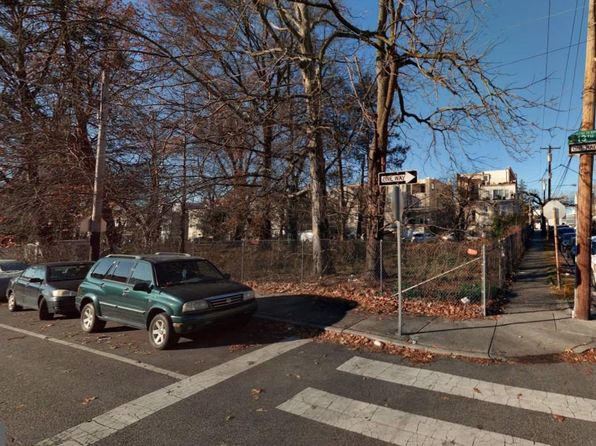 5738 N 13th St, Philadelphia, PA 19141