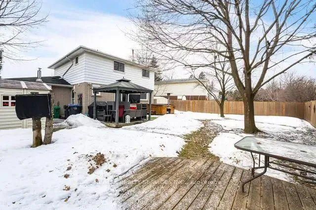 Additional image 4 of 4 Pacer Crt