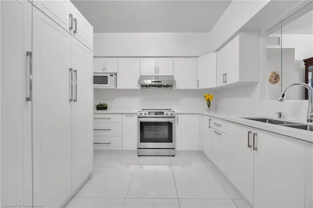 Additional image 13 of 8 Lee Centre Dr Unit PH203