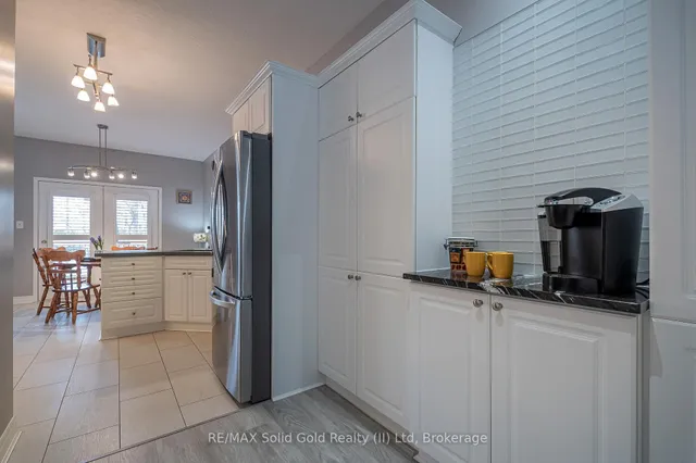 Additional image 13 of 900 Doon Village Rd Unit 12