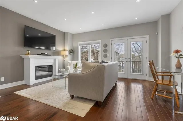 Additional image 19 of 45 Elder Ave