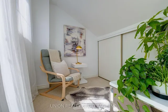 Additional image 23 of 2357 Queen St Unit 7