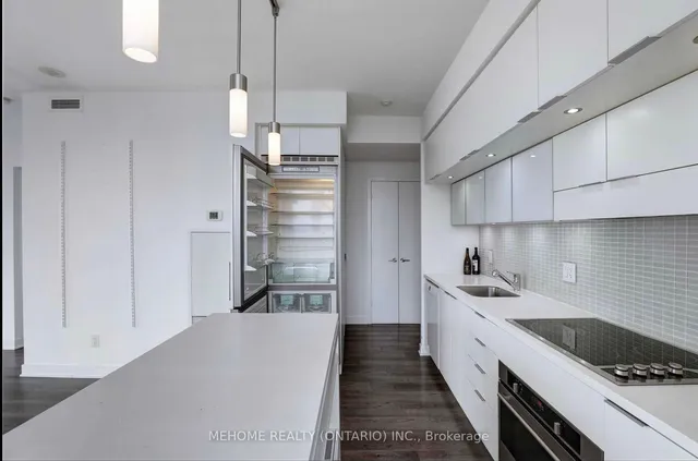 Additional image 4 of 110 Charles St Unit 2103