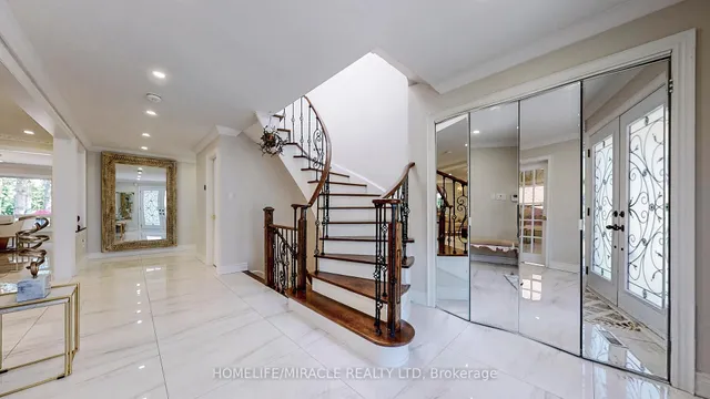 Additional image 11 of 24 Royal Rouge Tr