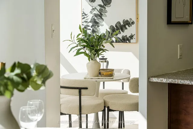 Additional image 16 of 30 Grand Trunk Cres Unit 1211