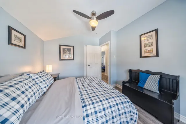 Additional image 28 of 37 Burgby Ave