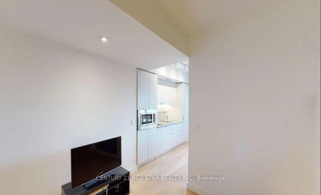 Additional image 12 of 215 Queen St Unit 703