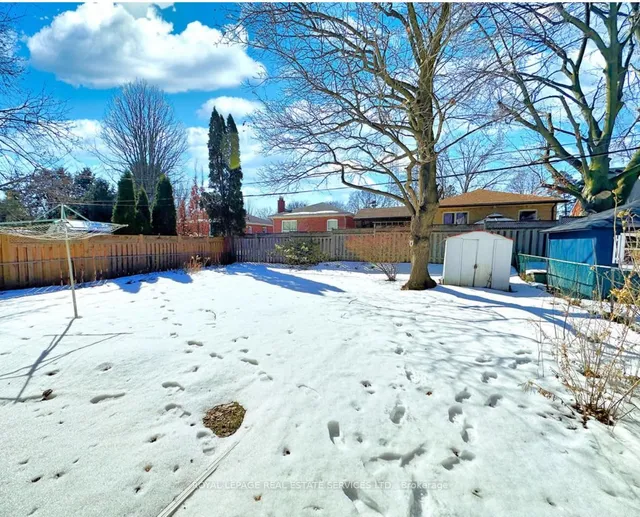 Additional image 33 of 24 Appledale Rd
