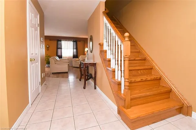 Additional image 8 of 11 Longview Dr