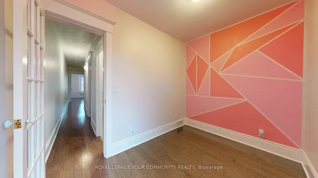 Additional image 35 of 40 Cloverdale Rd