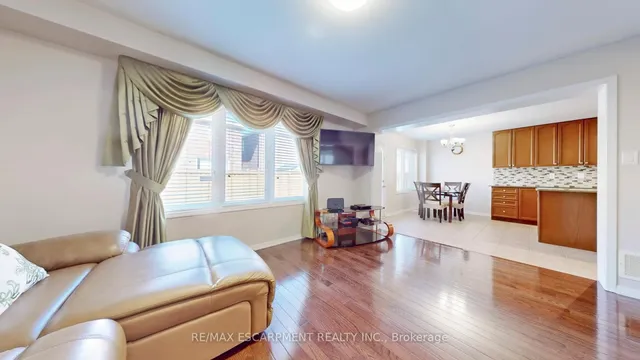 Additional image 9 of 37 Arkwright Dr