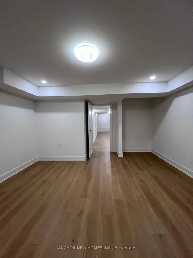 Additional image 30 of 257 Chisholm Ave