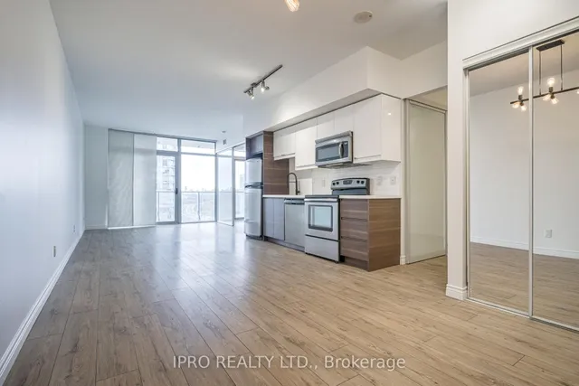 Additional image 4 of 103 The Queensway N/A Unit 1317