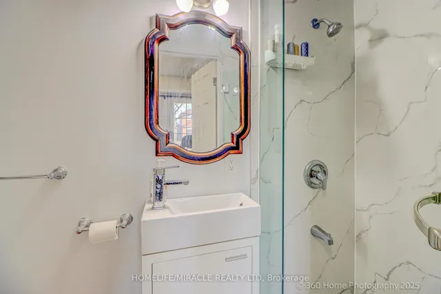 Additional image 4 of 135 GREENBRAE Crct