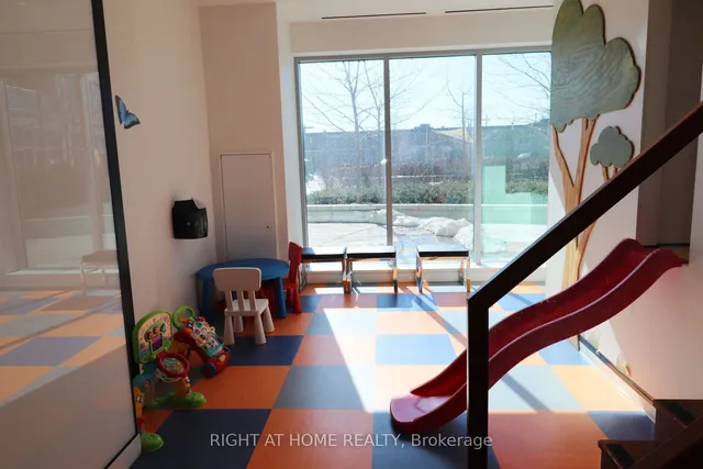 Additional image 32 of 31 Tippet Rd Unit 541