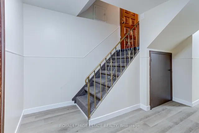 Additional image 16 of 38 Brawley Ave