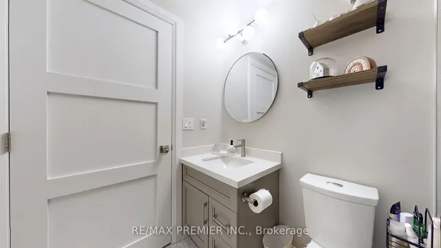 Additional image 24 of 10 Park Lawn Rd Unit 404