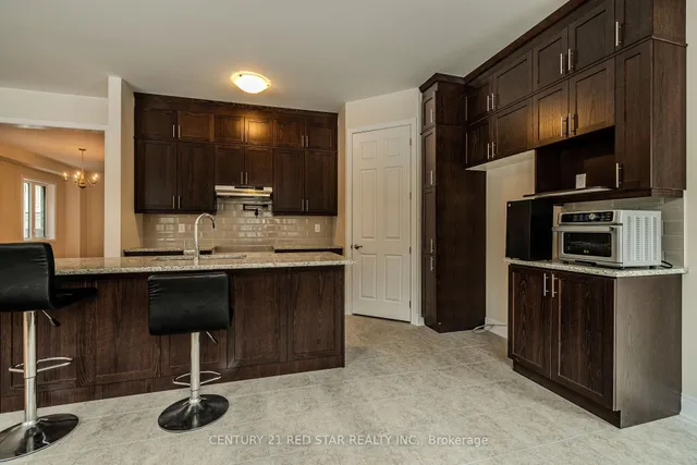 Additional image 31 of 34 Icon St