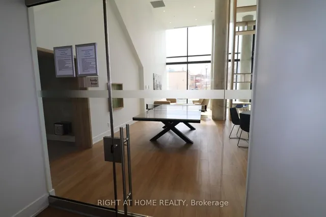 Additional image 36 of 3100 Keele St Unit 612