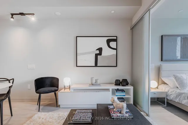 Additional image 8 of 195 McCaul St Unit 710