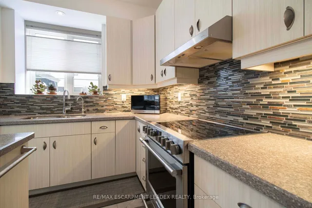 Additional image 13 of 16 Harley Lane