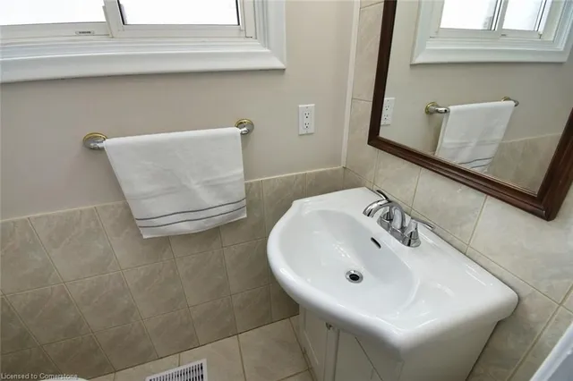 Additional image 19 of 127 Britten Close