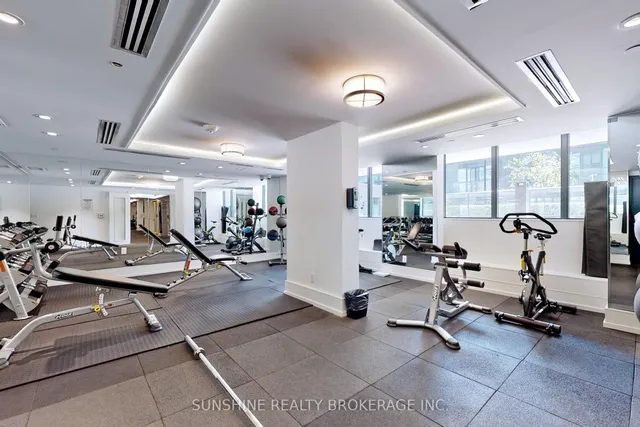 Additional image 6 of 955 Bay St Unit 905