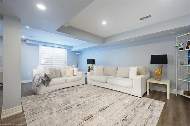 Additional image 27 of 10 Amherst Cir