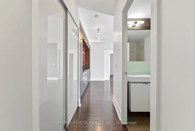 Additional image 4 of 300 Front St Unit 4301