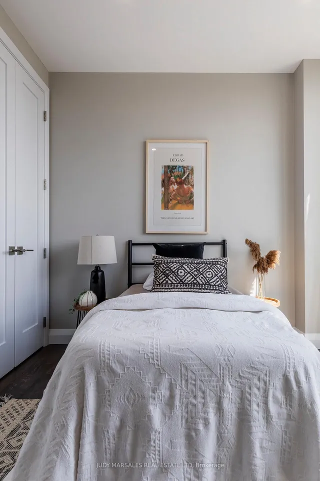 Additional image 33 of 101 Locke St Unit 504