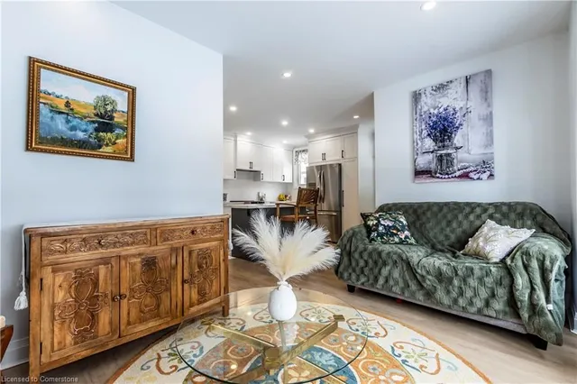 Additional image 11 of 46 Kenmore Rd