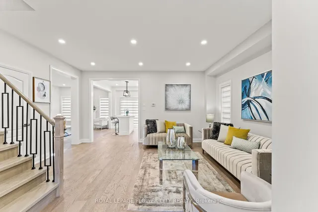 Additional image 4 of 43 Polonia Ave