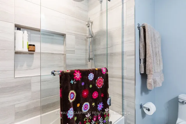 Additional image 40 of 50 MAIN St Unit 412