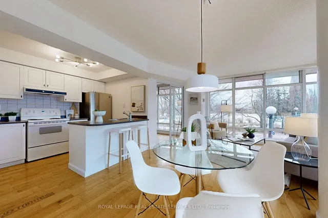 Additional image 9 of 650 Queens Quay Unit 216
