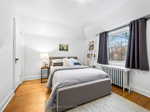 Additional image 20 of 8 Kingsgarden Rd